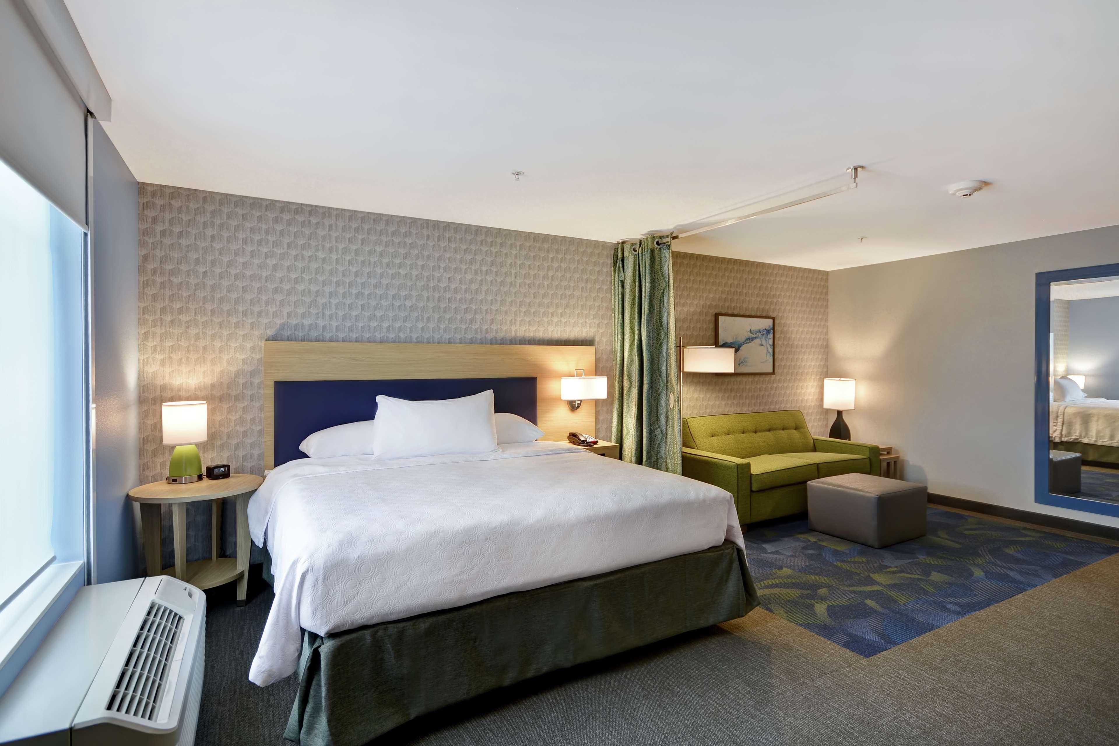 Home2 By Hilton Grand Rapids North Hotel 3*