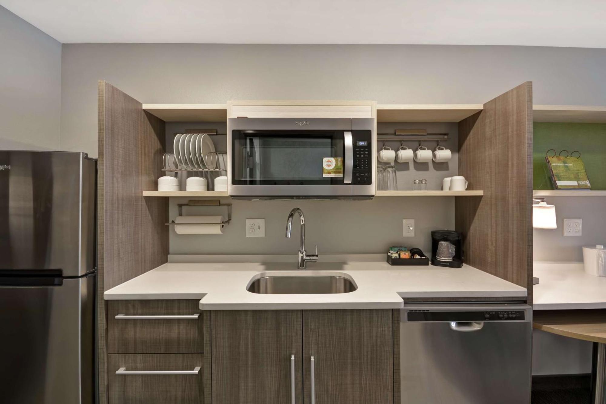 Hotel Home2 By Hilton Grand Rapids North Walker