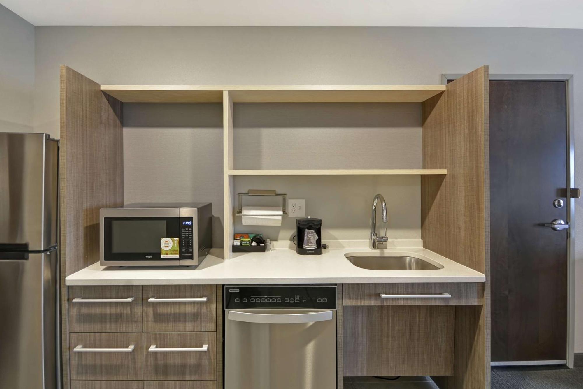 Home2 By Hilton Grand Rapids North Walker