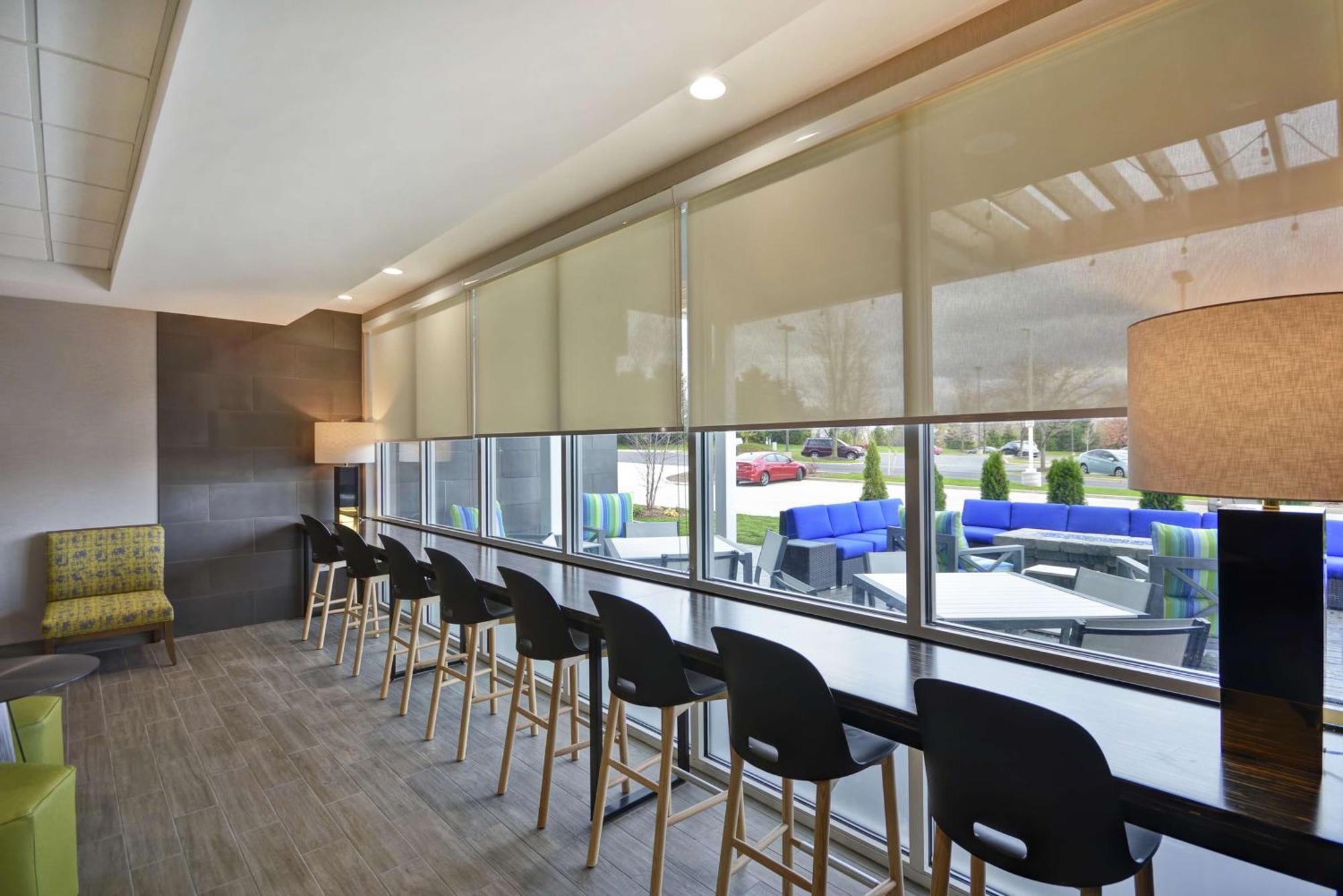 Home2 By Hilton Grand Rapids North 3* Walker